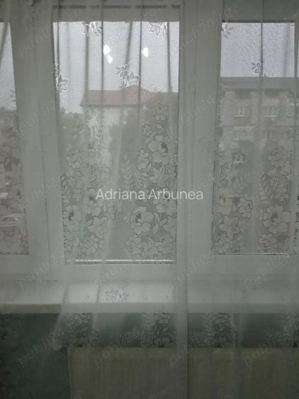 Apartament 2 camere , decomandat