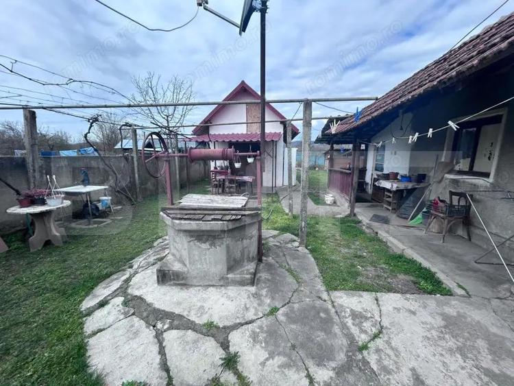 Casa cu Anexe-Bld Ecaterina - 2