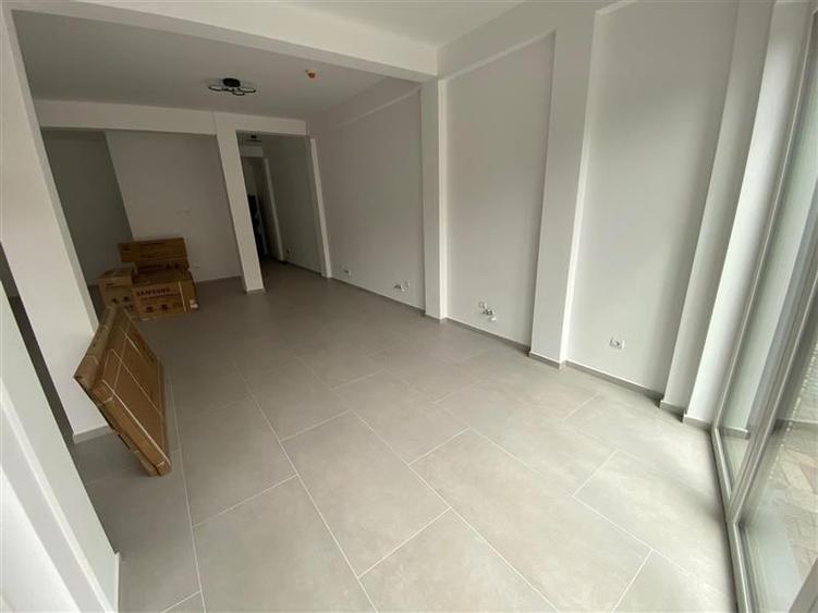 Spatiu comercial de inchiriat in zona semicentrala - 4