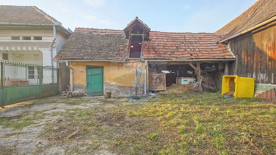 Comision 0%! 2 case Cincu, teren 2134mp, sura & curte libera - 45