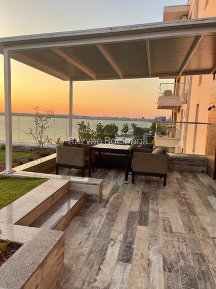 Mamaia-Apartament deosebit 4 camere terasa 240 mp