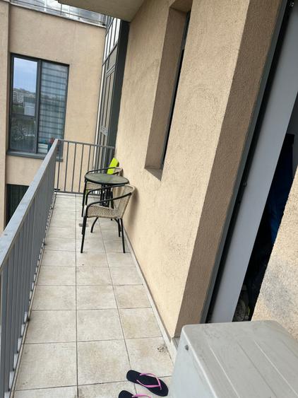 Apartament cu 4 camere, 3 grupuri sanitare, 2 terase, 1 boxa, 2 parcari - 6