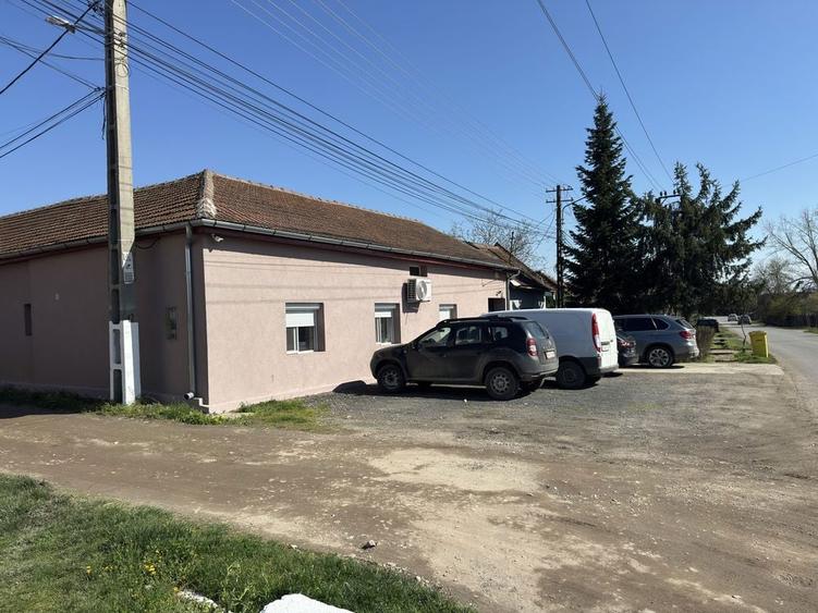 Casa de vanzare cu teren generos si hala metalica - 5