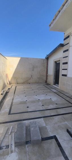 Casă cu Teren 420 Mp în Central