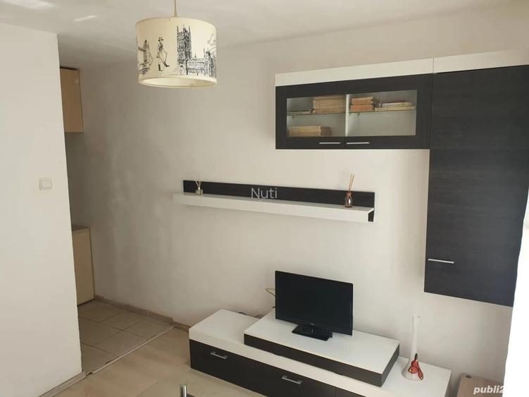 Proprietar vand garsoniera