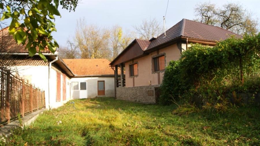 Casa si teren in Vata de Jos, Ocisor - 11