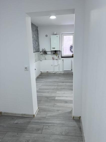 Apartament 2 camere etaj 1 - Renovat - decomandat - zona excelenta - 7