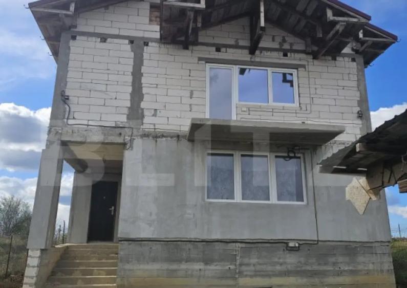 Casa la rosu/semifinisata, P+E, 139 mp utili, 523 mp teren, - 6