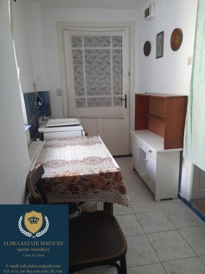 Reșița - Casă cu 3 camere, atelier și seră - 9