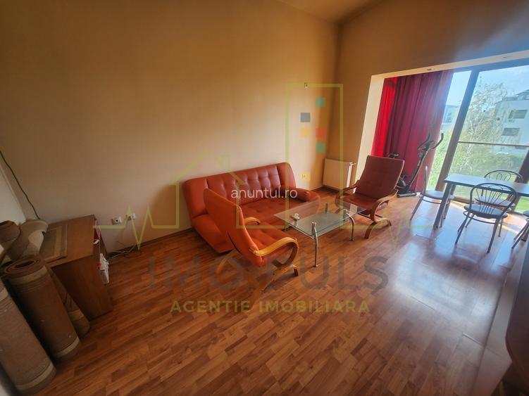 Braytim, Timisoara, loc de parcare acoperit, curte