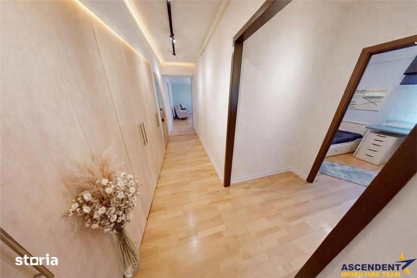 Apartament cu 4 camere, mobilat în Central