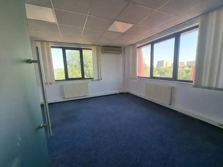 Cladire Birouri Pretabil Clinica Medicala 30 locuri de parcare - 7