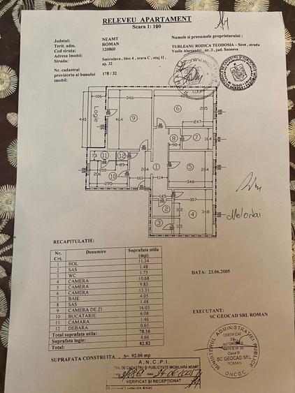 Vand apartament 4 camere 2 bai pe strada Smirodava bl 4 etaj 2 - 2