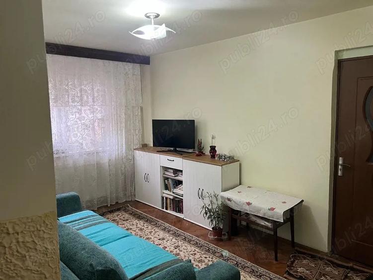 Garsoniera 27mp Piata Aurora - 1