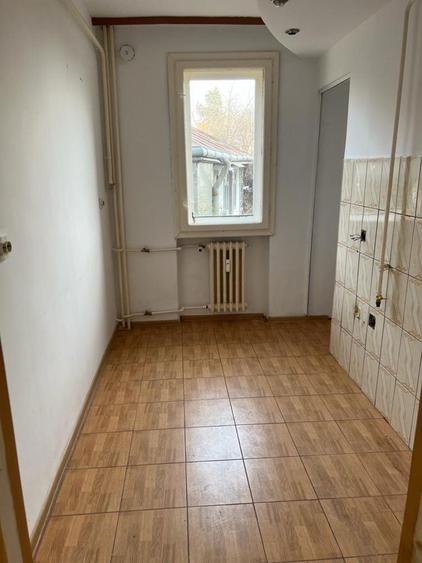 Garsoniera in bloc de apartamente - 1