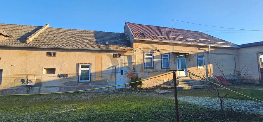 Casă in stil săsesc, 5 camere, 2500 mp teren, Bod zonă centrală. - 9