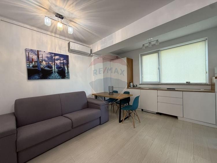Apartament cu 2 camere de vanzare in Mamaia Nord Opera Constanta - 1