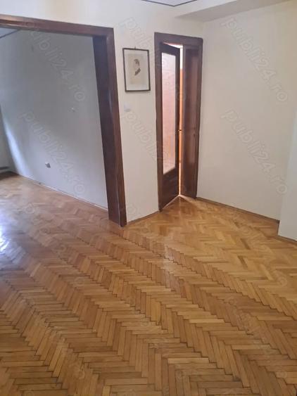 Inchiriez apartament 3 cam. - 2