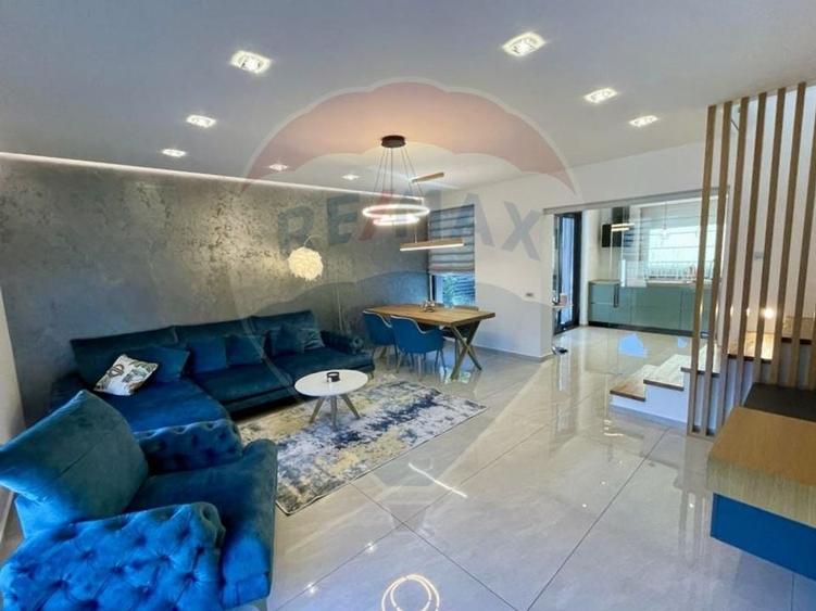 Casa / Vila lux cu 4 camere de inchiriat in Pipera - 2