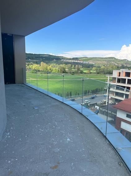 Vanzare apartament 3 camere cu parcare subterana zona BMW - 1