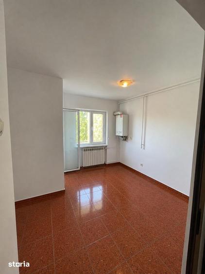 Apartament Spa?ios|4 Camere|Etaj Superior|Acoperi? Nou in Bragadiru - 2