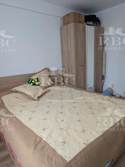 Apartament cu 3 camere decomandat în Florești