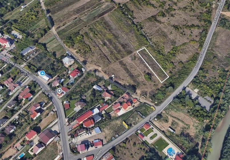 Teren Construcții intravilan de 1537 mp, în Est