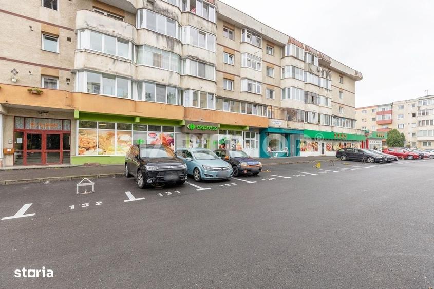 Apartament cu 3 camere decomandat în Scriitorilor