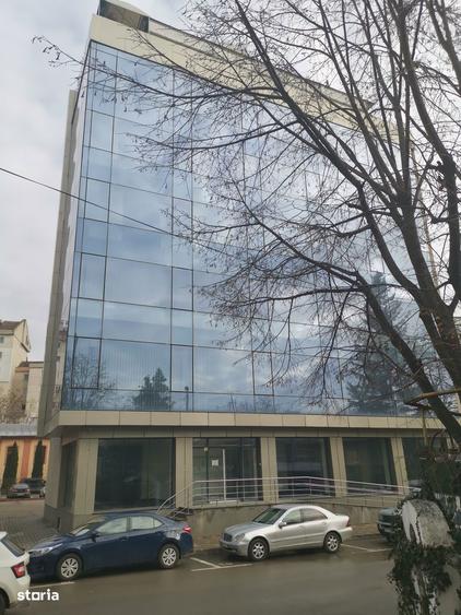 Spa?iu ultracentral de birouri de inchiriat - 6