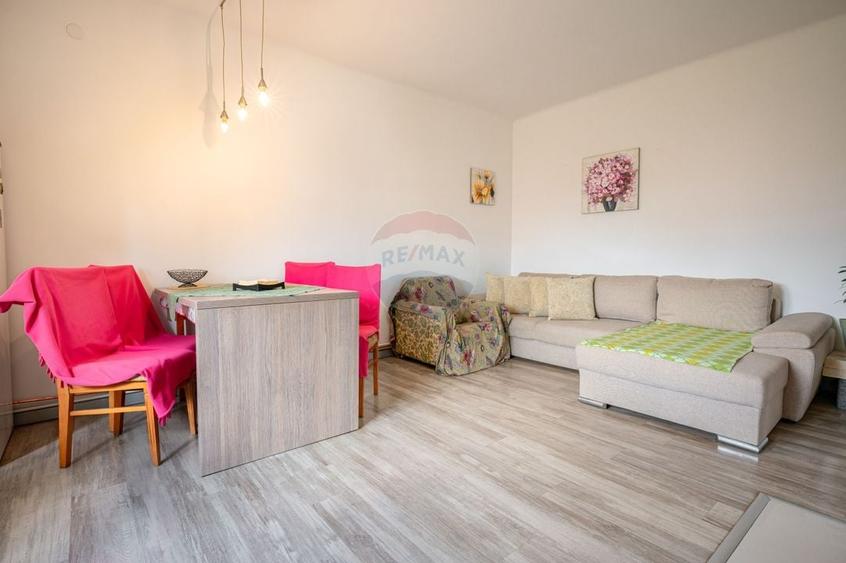 Apartament cu 4 camere la casă | 105 mp Utili | Curte 128 mp - 6