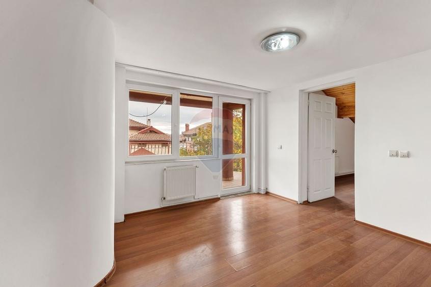 DE VANZARE  Vilă PIPERA/VOLUNTARI/ROND OMV - 10