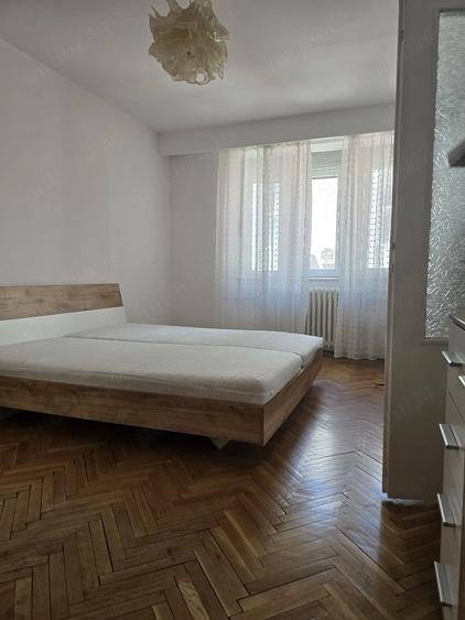 Garsoniera etaj 1 UMT balcon baie si bucatarie din constructie amenajata integral mobilata utilata - 11