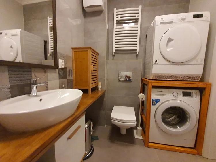 Inchiriez apartament cu 2 camere, zona grozavesti, metrou 3' - 5
