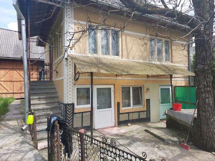 Doua case in zona linistita 1500Mp - 7