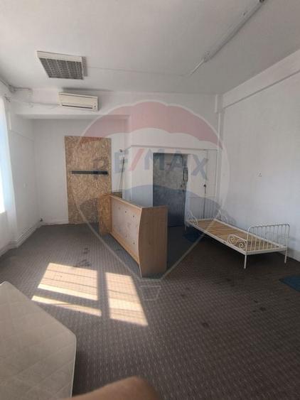 Spatiu comercial de inchiriat - 12