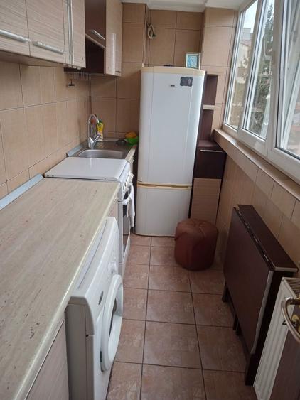 Inchiriez garsoniera , zona nord, total mobilata si utilata, unei salariate sau unui cuplu fara copii. - 6