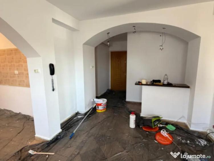 Apartament 3 camere , etj 1 , Radauti - 9