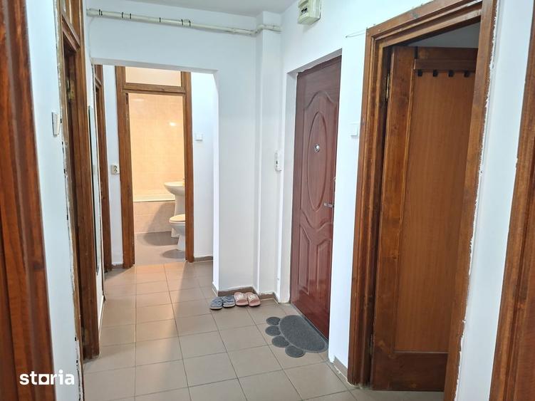 Republicii(Libra Bank),apart 2 cam de inchiriat - 2