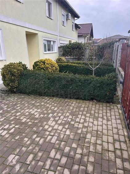 Duplex spatios - Asfalt - toate utilitatile . - 4