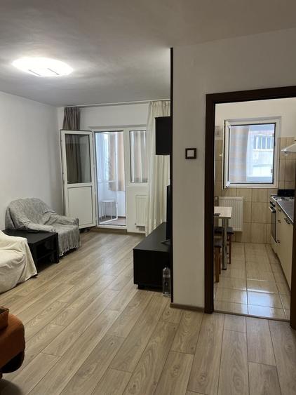Garsonieră spațioasă decomandată, etaj 7/10, balcon închis, AC, Titan – Parc IOR - 1