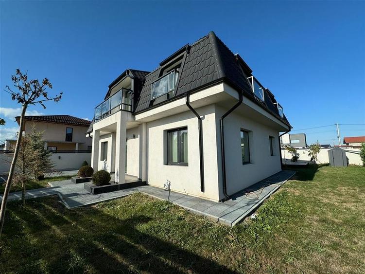 Vila cu piscina P + M in cartier Dr Carnabel - 3