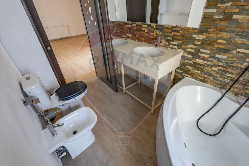 Casă cu 4 dormitoare în Ronaț | 181 mp utili | Garaj | Teren 345 mp - 17