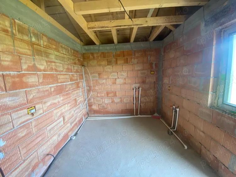 vand casa individula 3 camere baie bucatarie plus tereasa zona sintesti - 7