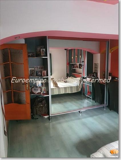 Pensiune 14 camere de vanzare zona Eforie Nord - 16