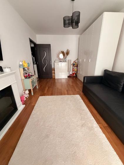 Vând apartament 2 camere  - 2