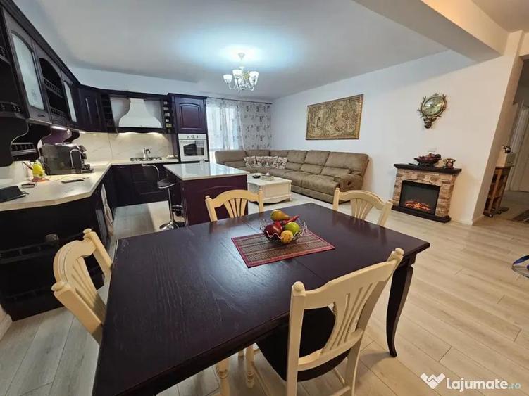 Apartament cu 3 camere decomandate bloc nou etaj 1- Zona Centru - 1