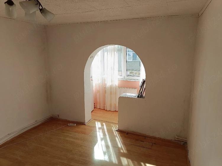 inchiriez apartament cu trei camere - 9