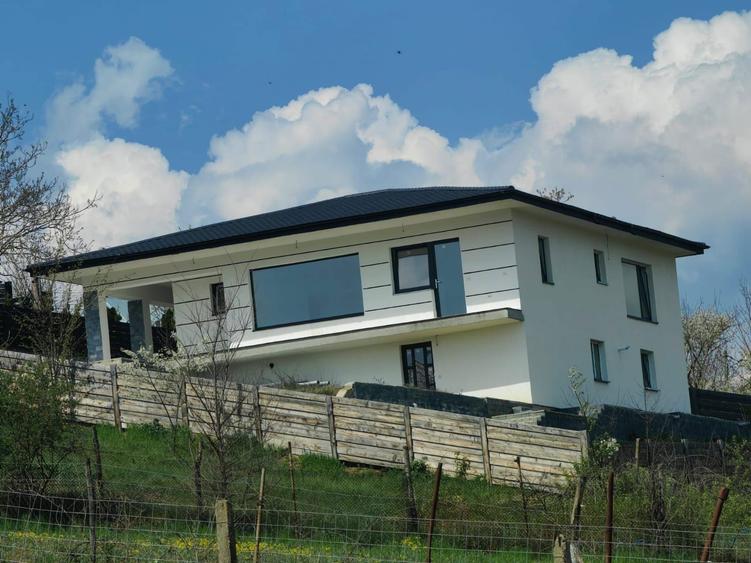 Casa si gradina terasata Rediu 265000 - 5