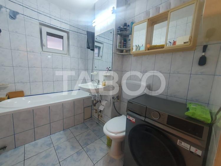 Apartament 2 camere etaj 2  semidecomandat 52 mp utili zona Campului - 6
