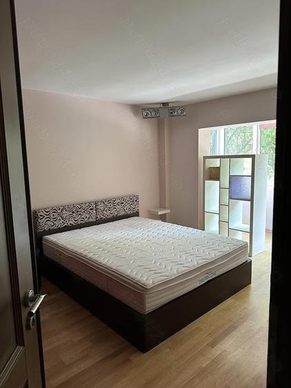 Proprietar inchiriez aoartament cu 3 camere - 10